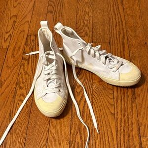 Veja Hightop Canvas Shoes
